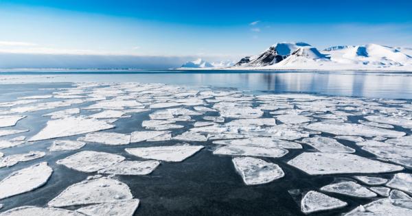 Северният ледовит океан, известен и като Арктически океан, се затопля