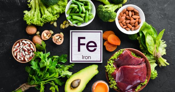 Зелените салати и зеленчуци орехите и бобовите храни са богати