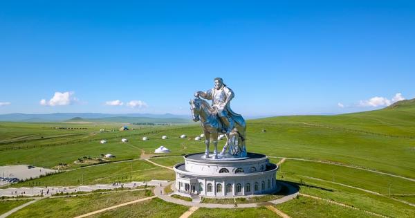 Тя била най голяма държава в историята простирала се от Корея