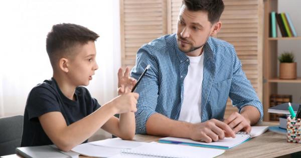 Да знае как да различи истината от фалша да формира