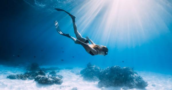 Свободното гмуркане или още фриидайвинг е гмуркане на един дъх