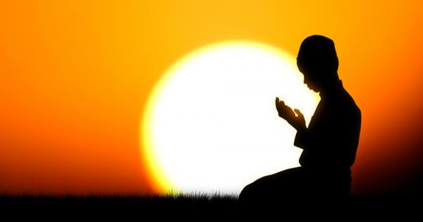 Един беден човек попитал Буда Защо съм толкова беден Буда му