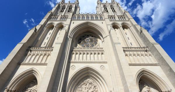 Маските може да не са най задължителната вещ в чантата ви