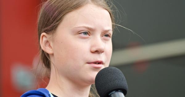 Ужасна рекламна брошура на канадска петролна компания изобразяваща изнасилването на