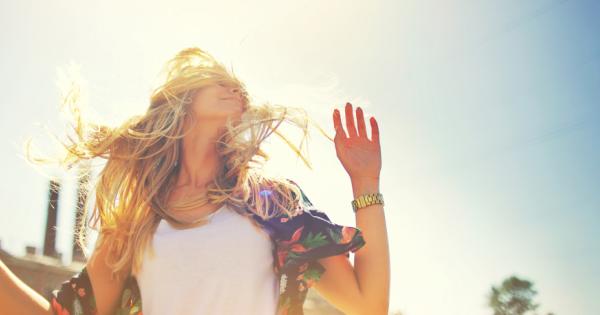 Икономист от университета в Охайо опровергава мита че блондинките са