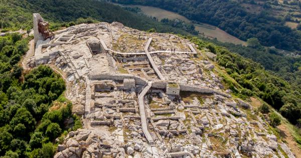 Нов храм е открит на Перперикон съобщава професор Николай Овчаров По думите му