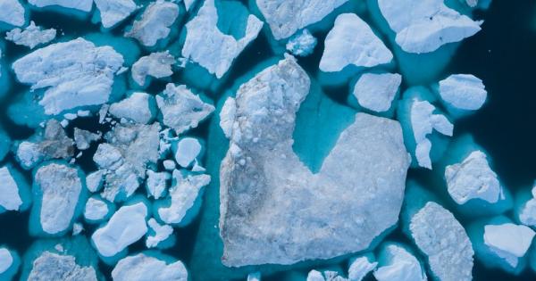 Площта покрита с морски лед в Антарктика където в момента