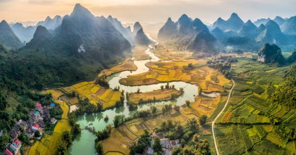 Пътуването те променя Пътувайки през живота си оставяш малки следи