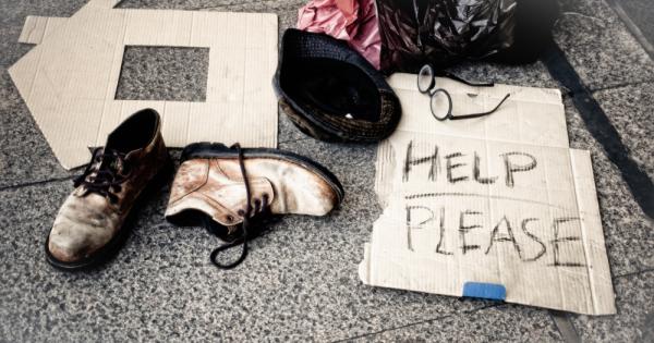 Тази статия работи със социологическото понятие за апокалипсис и донякъде