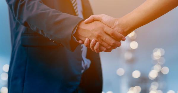 От всички поздрави най важни са тези с ръцете Правилното ръкостискане може