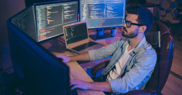 1 монитор обикновен програмист 2 монитора напреднал програмист 3 монитора