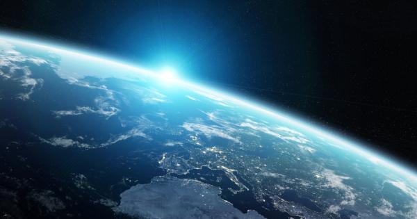 Като цяло учените предполагат че водата е донесена на нашата