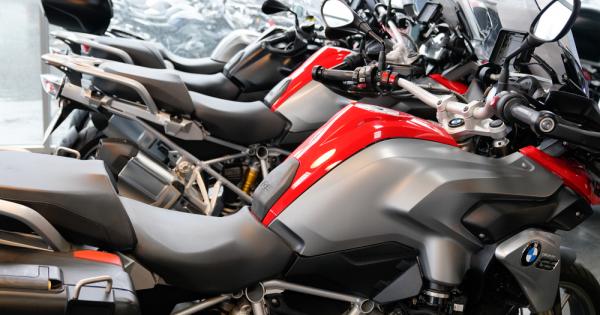 Високопроизводителните модели мотоциклети разполагат с много атрактивни функции но и