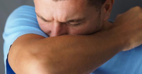 Основните симптоми на коронавируса са повишена температура суха кашлица болки