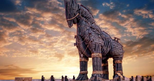 Твърди се че древните гърци са се скрили в гигантски