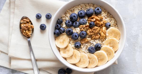 Дали с плодове или като кремообразна каша всички обичаме овесени