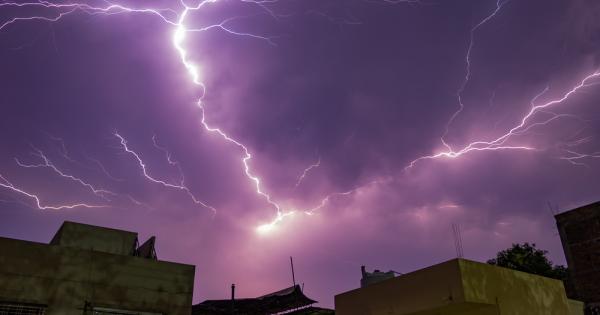 През изминалия уикенд мълнии убиха най малко 38 души в Индия