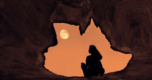 Предлагаме ви тези три кратки притчи като три послания за