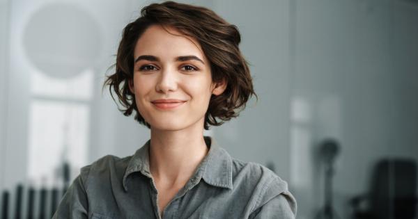 За да подчертаете своята привлекателност е нужно по малко отколкото може