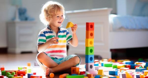 Формата на детските играчки влияе на най малките върху това с