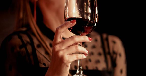 Вечеря на свещи многозначителни погледи романтична атмосфера… За мнозина ресторантът