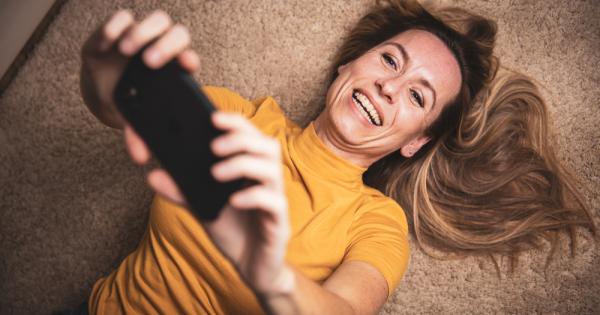 Обичате да си правите селфита Изключвайте светкавицата съветват ирански учени