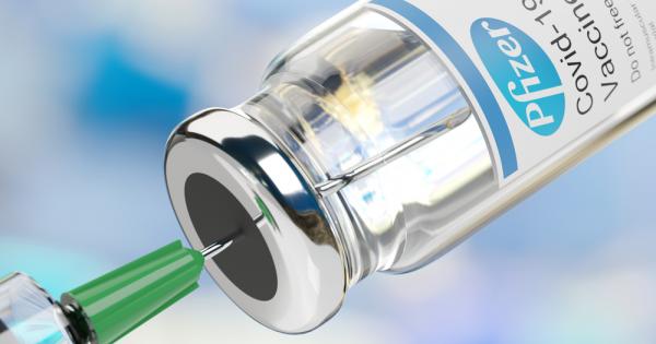 Ваксината на Пфайзър Бионтех произвежда по слаба имунна реакция към по заразния вариант