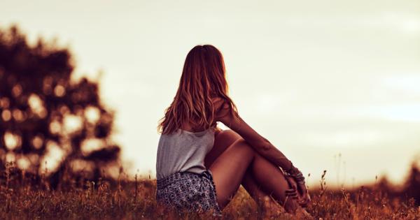 Понякога важни за нас хора се отдалечават Или ние се