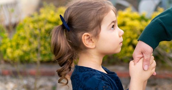 Уважението към възрастните е нещо хубаво и децата ви трябва