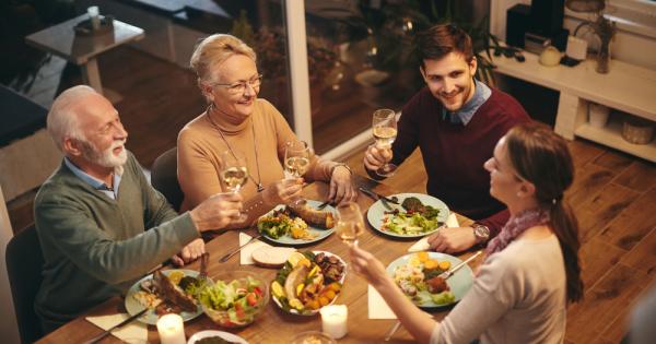 Хората които консумират по големи количества спиртни напитки може и да