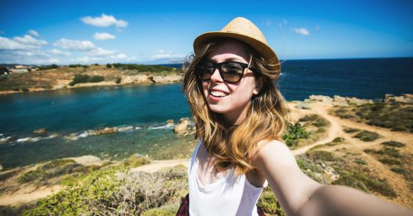 Понякога селфито е свързано с ниска себеоценка и ниска удовлетвореност