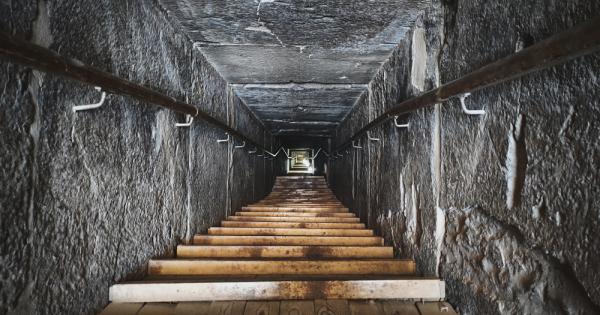 Чудили ли сте се някога как изглежда Хеопсовата пирамида отвътре Сега