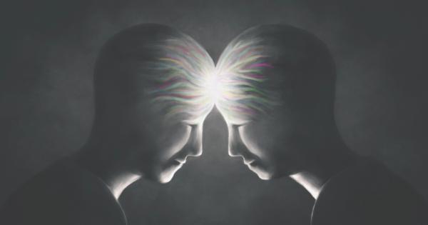 Ако искате да убедите някого в нещо по добре му предложете