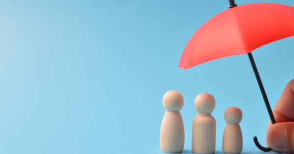 Пиеш и пушиш запомни това са привички на бедните Заобиколен си