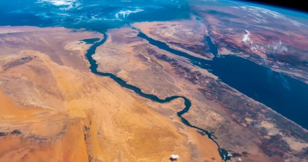 Кой е източникът на Нил Макар и на пръв поглед