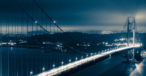 Години наред старши полицай Кевин Бригс упражнява мрачна необикновена и понякога необичайно