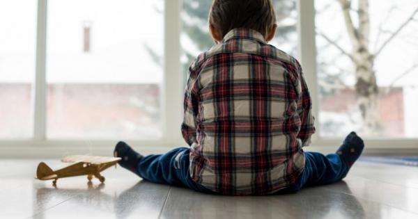 Приятелствата които възникват в училище или в парка са важни