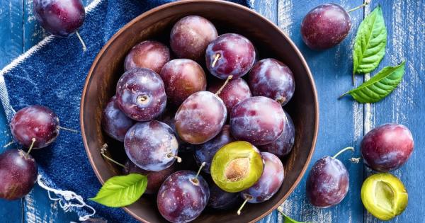 Сините сливи могат да предотвратят загубата на костна маса и