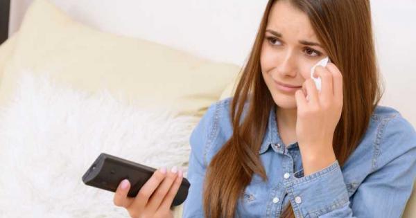 Гледането на филми които ни разплакват спомага за социалното обвързване твърдят изследователи