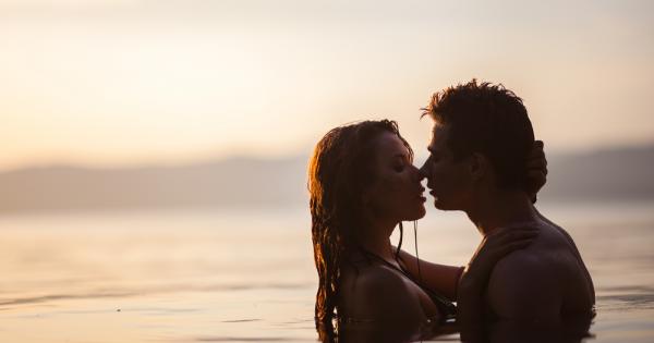 1 Секс в морето
Сексът в прохладната влага е особено привлекателен