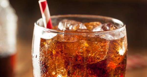 Газираните напитки нанасят най големи вреди на зъбите Това заяви пред