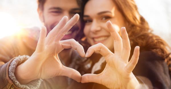 1 Не се страхувате да мълчите заедно Психолозите казват че партньорите