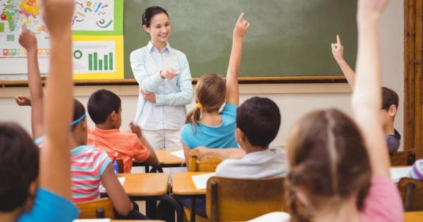 Учителят е ключова фигура в живота на детето особено в