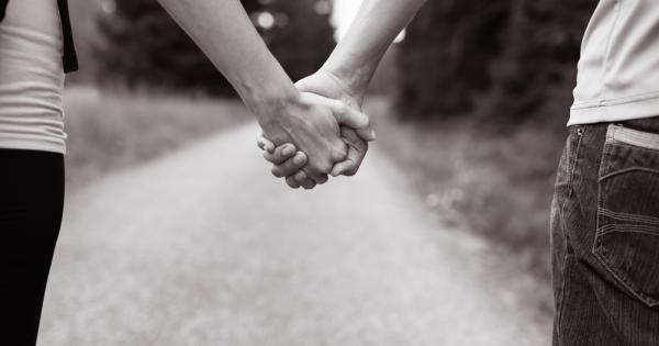 Не е все едно какъв човек избираме до застане до