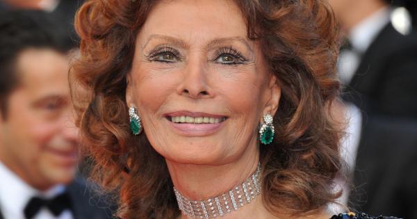 1 При първия удобен случай Адам е прехвърлил цялата отговорност върху