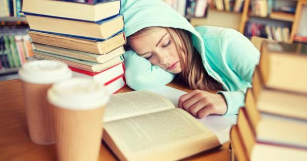 Имате тийнейджър и срещате затруднения със заспиването му вечер Случвало