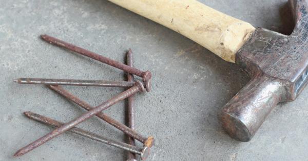 Имало едно време едно малко момче което било с много