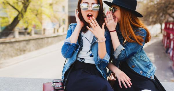 Жените които клюкарстват за другите са водени от ревност и