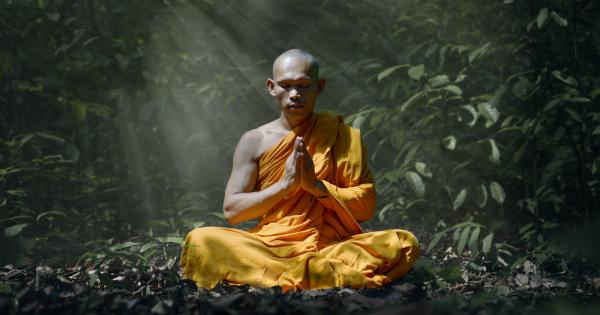 Един учител дал на своите ученици три играчки и им