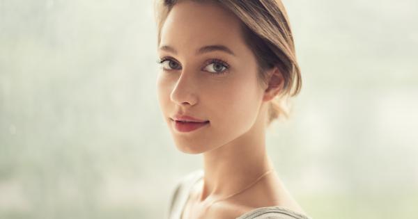 Във времена на ботокси джендъри силикони смартфони роботи скъпи коли